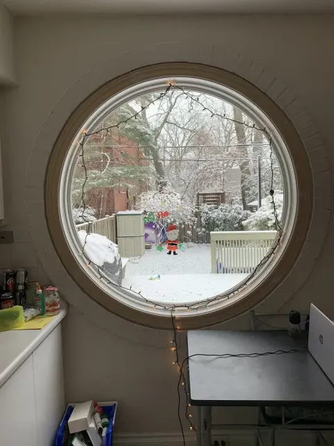 Vinyl- shaped- window-supplier