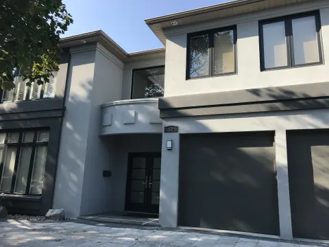 vinyl-windows-replacement-toronto-townhome