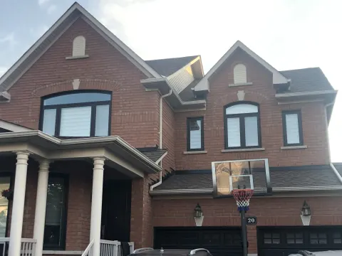 vinyl-windows-replacement-toronto-historic-house