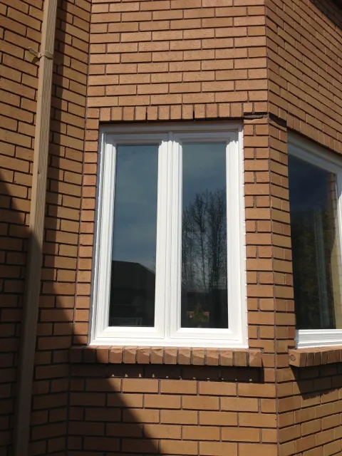 vinyl-windows-replacement-toronto-corner turret